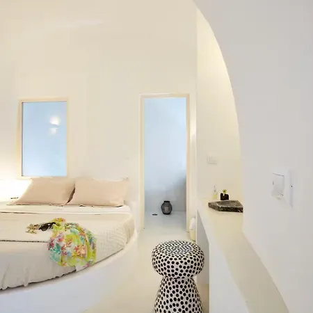 Amaya Serenity Private Pool Hottub Hammam Oia (Santorini)